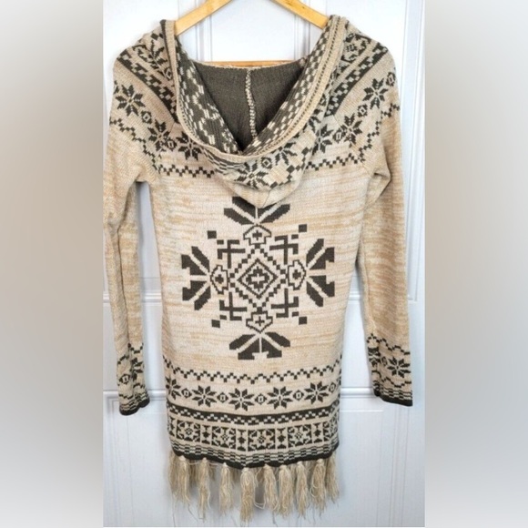 Flying Tomato snowflake fairisle fringe bottom hooded sweater - Picture 3 of 10